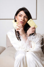 Незмивний догляд для розгладження KEVIN MURPHY Smooth.Again-Frizz Treatment НОМЕР1