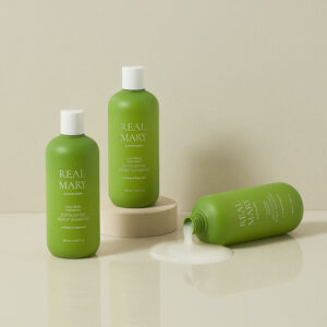 Глибокоочищаючий шампунь для волосся з соком розмарину Rated Green.Номер 1