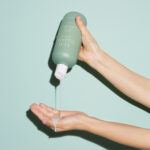 Заспокійливий шампунь з маслом таману Rated Green.Номер 1